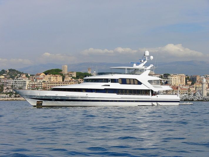 Sold ! Yacht & Villa sell Lürssen 46.3m Superyacht M/Y Ontario in an in-house deal.