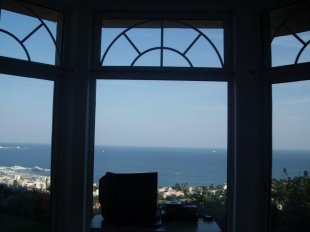 Villa contemporaine à louer 4 chambres avec vue mer panoramique : GOLFE JUAN Image 4