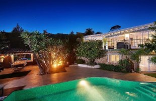 Contemporary Villa for rental with 4 bedroom - CANNES Image 1