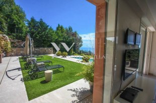 Villa for sale with a panoramic sea view and 5 bedroom - EZE Image 5