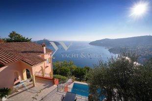 Villa for sale with a panoramic sea view and 4 bedroom - VILLEFRANCHE SUR MER Image 1