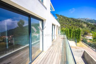 Villa contemporary for sale with 4 bedroom - EZE Image 6