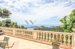 Villa for sale with 4 bedroom - EZE Image 3