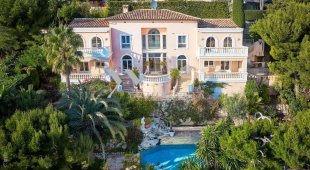 Classically Styled Villa for sale panoramic sea view - VILLEFRANCHE SUR MER Image 1