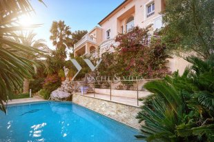 Classically Styled Villa for sale panoramic sea view - VILLEFRANCHE SUR MER Image 5