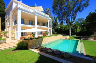 Villa for rental with 4 bedroom - CAP D'ANTIBES Image 1