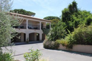 Villa for sale walking distance to the Garoupe beach - Cap d'Antibes Image 4
