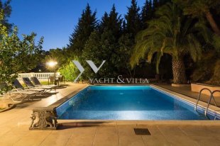 Villa à louer avec une vue mer et 5 chambres - Roquebrune Cap Martin Image 8