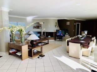 Villa à vendre avec une vue mer panoramique et 5 chambres - CANNES Image 5