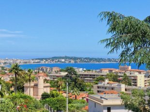 Villa rental with 4 bedrooms and a sea view - GOLFE JUAN Image 4