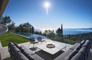 Villa rental with 4 bedrooms and panoramic sea view - ISSAMBRES Image 3