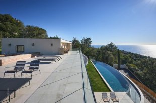 Villa à louer avec 4 chambres et une vue mer panoramique - ISSAMBRES Image 11