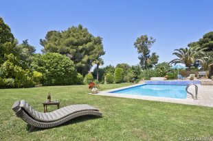 Superbe villa provençale a louer avec 6 chambres- CAP D'ANTIBES Image 4