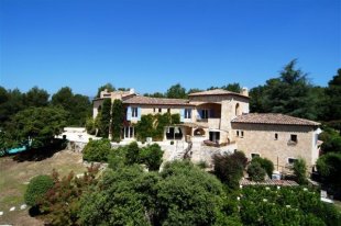 An exclusive Villa Rental on a large private estate on the outskirts of Valbonne, enjoying stunning sea views – 6 bedrooms : OPIO Image 1