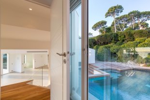 Moderne Villa for sale with 5 bedrooms - CAP D'ANTIBES Image 12
