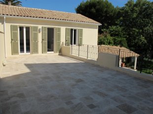 Villa Provençale for sale with 5 bedrooms - CAP D'ANTIBES Image 13