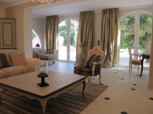 Villa Provençale for sale with 5 bedrooms - CAP D'ANTIBES Image 14
