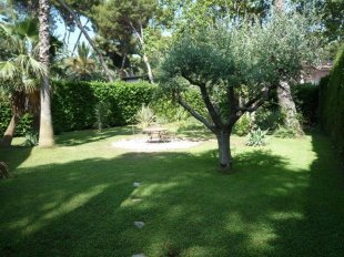 Charming Neo Provençale Villa for sale with 4 Bedrooms - CAP D'ANTIBES Image 5