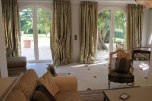 Spacious Luxury Villa Prime Location - CAP D'ANTIBES Image 10