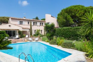 Villa for sale with 4 bedrooms - CAP D'ANTIBES Image 3
