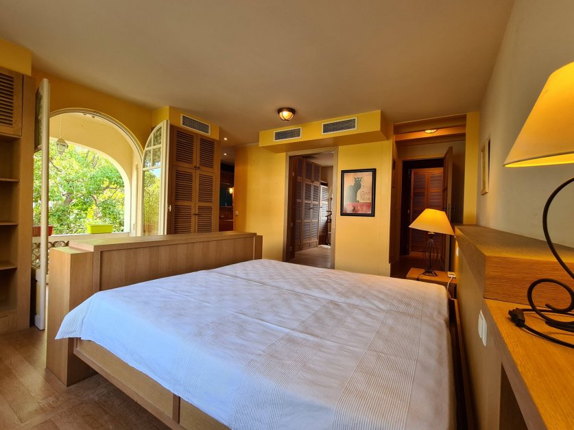 A Charming Villa With A Pool Within Walking Distance To The Beach Image 7
