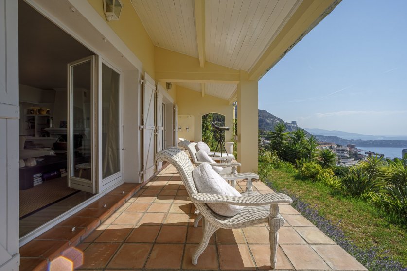 An Outstanding 5 Bedroom Villa With Views Over The Mediterranean Sea And Monaco Image 14