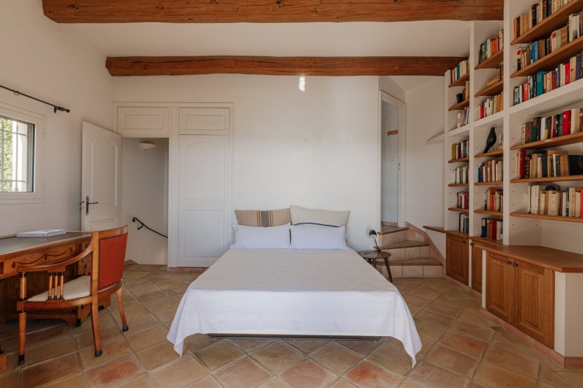 A Charming 5 Bedroom Provencal Villa In The Countryside Between Nice & Antibes Image 31