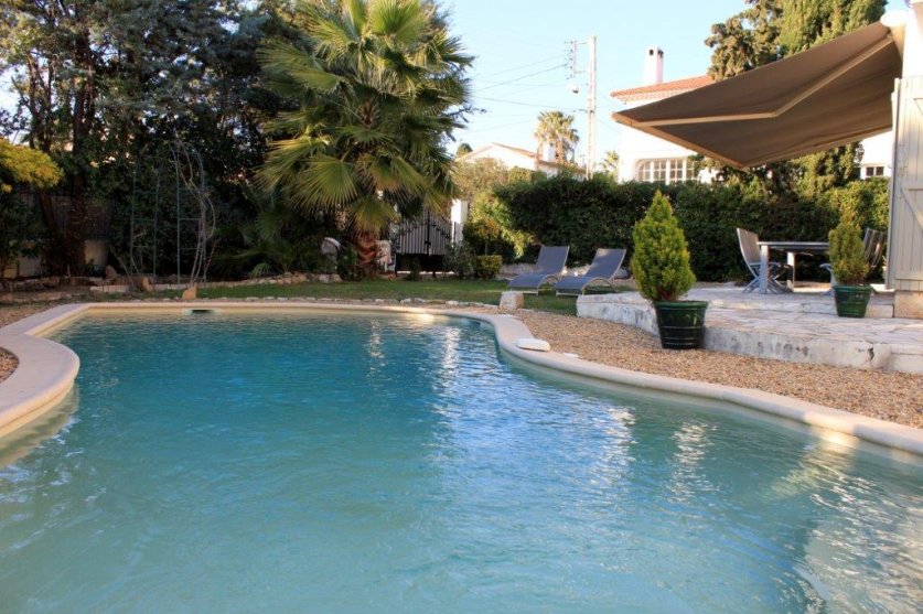 Villa rental with 4 bedroom  close to the center of JUAN LES PINS Image 1
