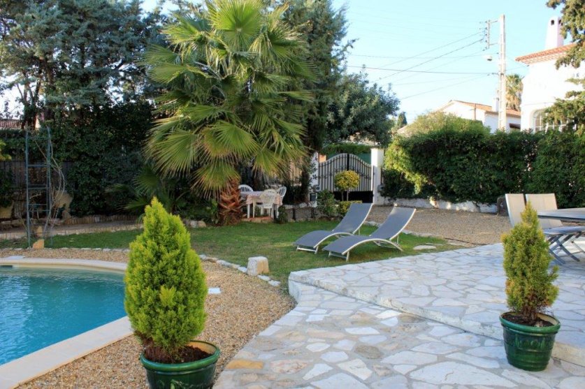 Villa rental with 4 bedroom  close to the center of JUAN LES PINS Image 12