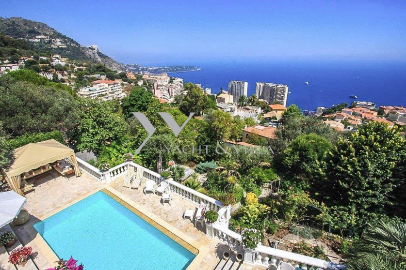 Villa for sale with a panoramic view of Monaco with 5 bedroom - BEAUSOLEIL Image 15