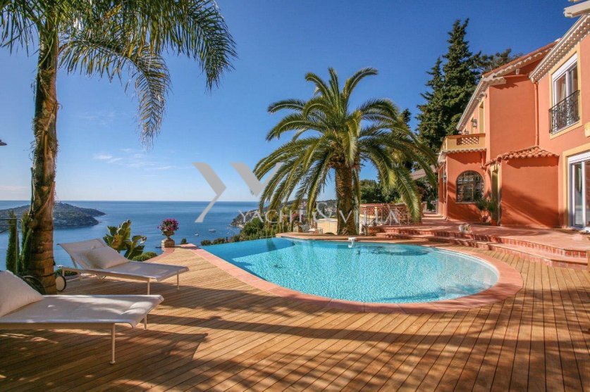 Villa for sale with a sea view and 4 bedroom - VILLEFRANCHE SUR MER Image 2