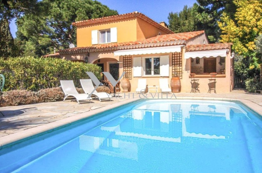 Provençal Villa for sale with 5 bedroom -VILLEFRANCHE SUR MER Image 1