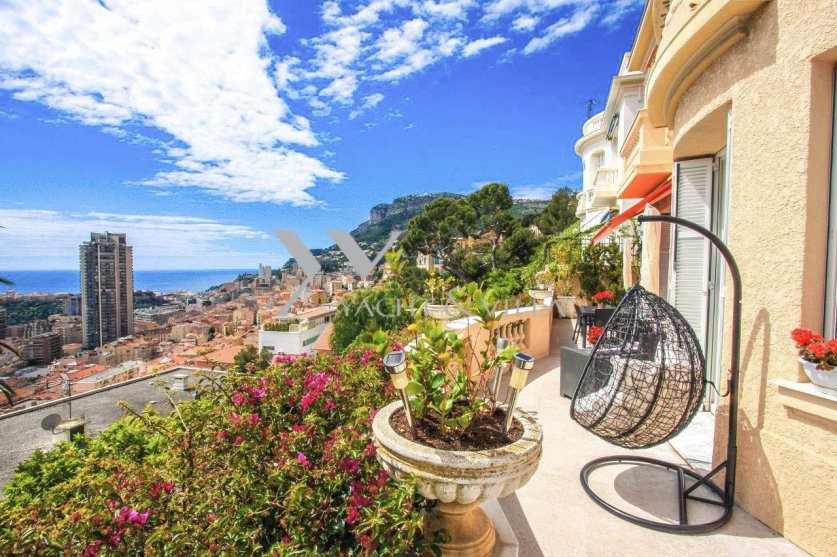 Belle epoque Villa for sale with a sea view and 5 bedroom -BEAUSOLEIL Image 2