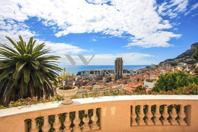 Belle epoque Villa for sale with a sea view and 5 bedroom -BEAUSOLEIL Image 15