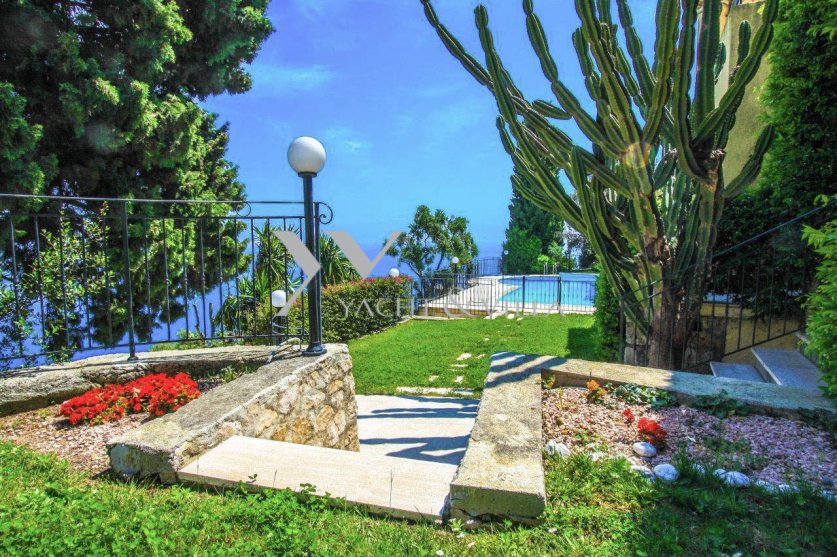 Villa for sale with a panoramic sea view and 7 bedroom - ROQUEBRUNE CAP MARTIN Image 10