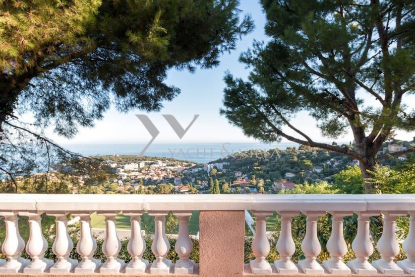 Villa à louer avec une vue mer et 5 chambres - Roquebrune Cap Martin Image 2