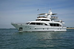 Yacht Charter Quid Pro Quo