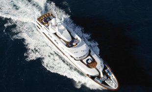 Yacht Charter Starfire