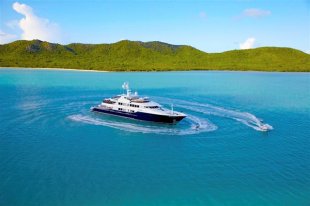 Yacht Charter Unbridled
